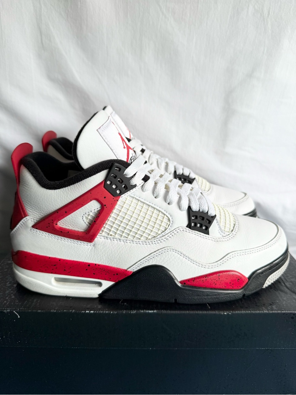 Jordan 4 Retro Red Cement size 9 DH6927-161 2023 PRE-OWNED with OG BOX